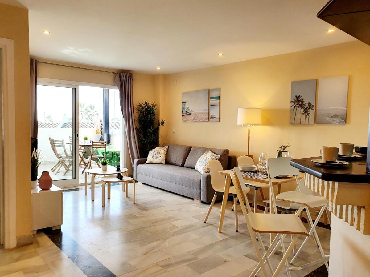 Cozy Apartment On The Beach Sitio de Calahonda Extérieur photo