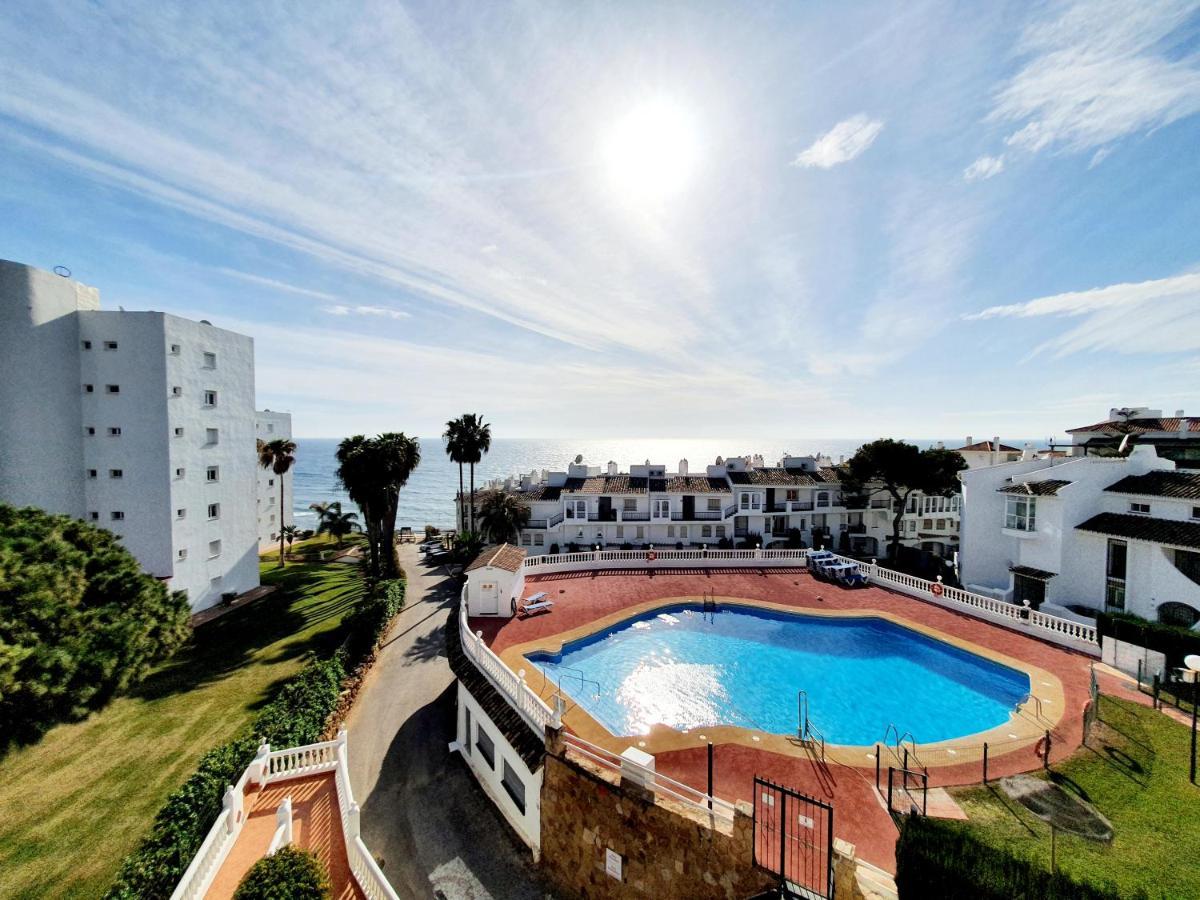 Cozy Apartment On The Beach Sitio de Calahonda Extérieur photo