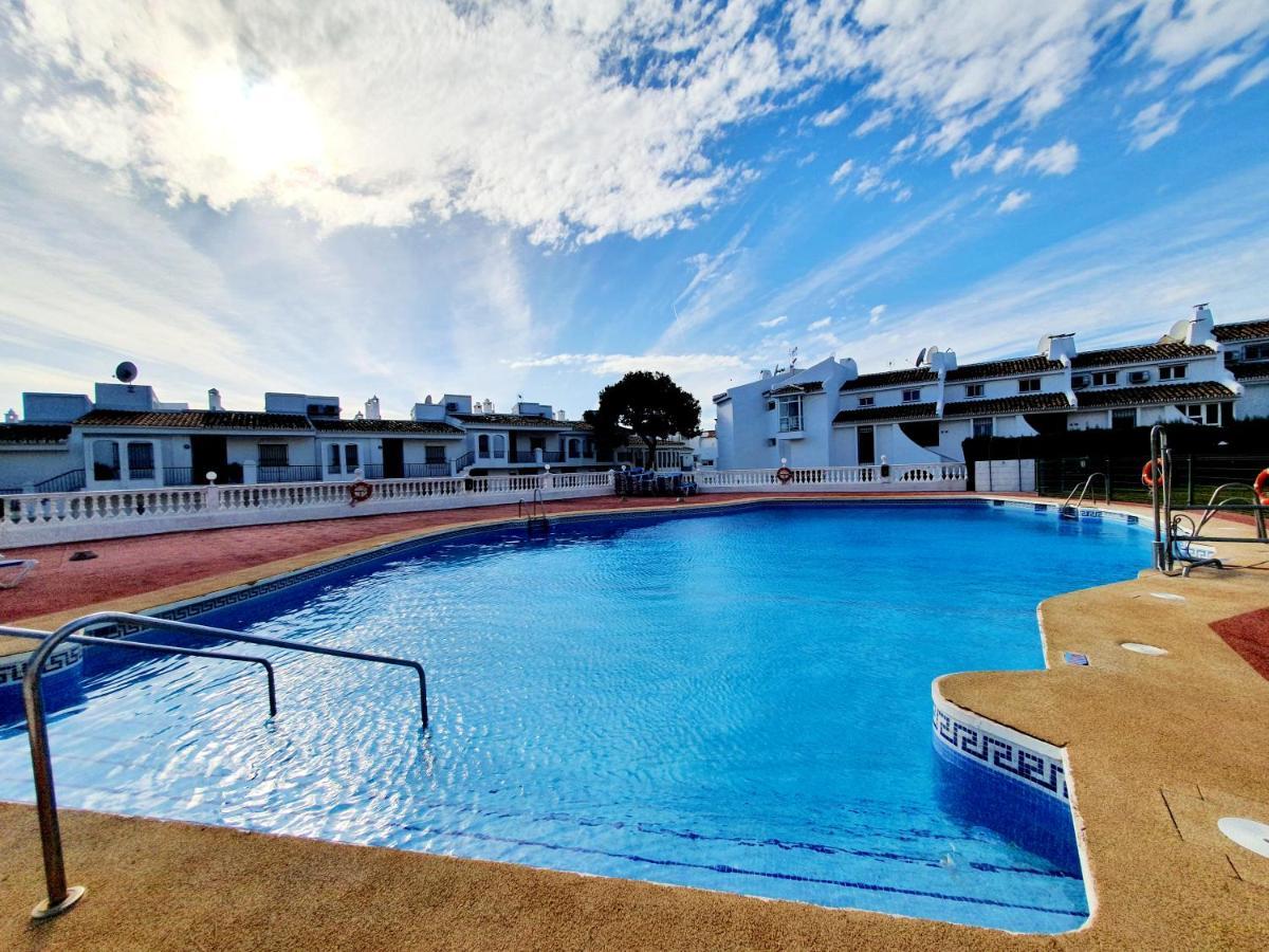 Cozy Apartment On The Beach Sitio de Calahonda Extérieur photo