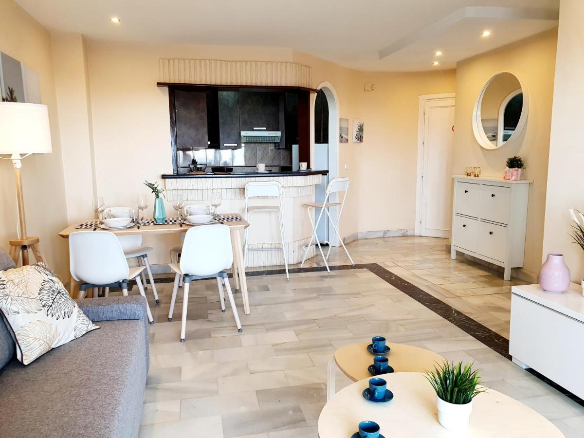 Cozy Apartment On The Beach Sitio de Calahonda Extérieur photo